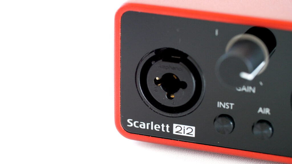 Focusrite Scarlett 2i2 Air Button